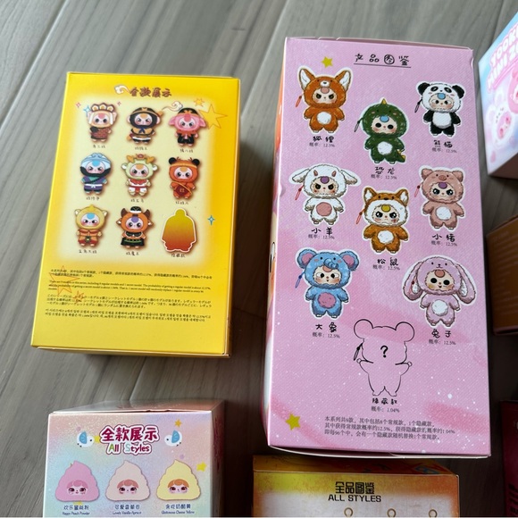 Blind Box Bundle - Picture 2 of 5